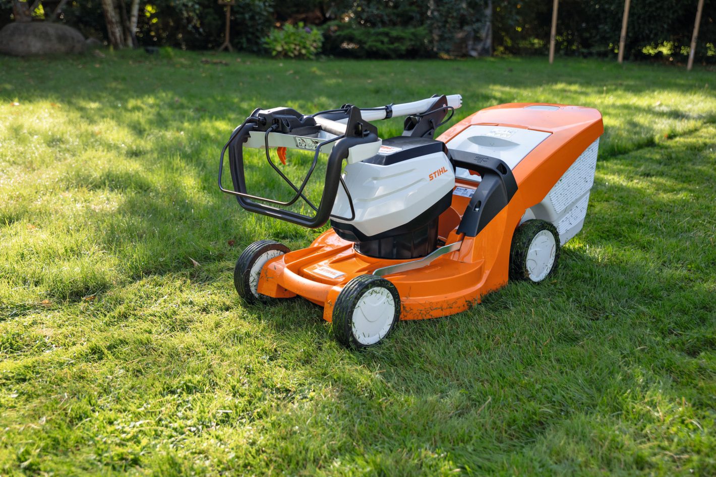Tondeuse à batterie Stihl RMA 448 VC : la meilleure de sa catégorie